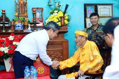 Chủ tịch Hà Nội: Chăm lo người có công không chỉ là trách nhiệm mà còn là tình cảm, đạo lý thiêng liêng