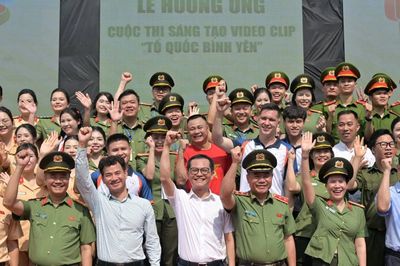 Toàn cảnh cộng đồng KOLs chung tay cùng Công an Hà Nội dựng 'lá chắn' niềm tin số Thủ đô