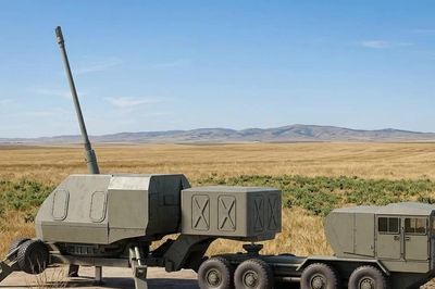Nga gây ngạc nhiên khi đưa pháo hạm A-192M lên bờ tác chiến