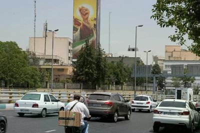 Iran tuyên bố ngừng tấn công trả đũa sau khi Mỹ tạm dừng không kích