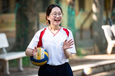 100 trường đại học công bố học phí