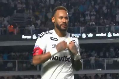 Cú đúp của Neymar
