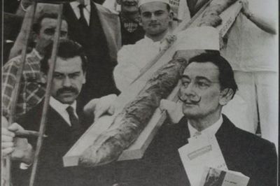 Salvador Dalí: Thiên tài hội họa và cái tôi không giới hạn