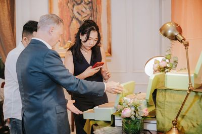 Bánh Trung thu tăng giá nhẹ, người bán lo sức mua