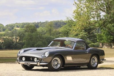 Ferrari, Cartier khuấy đảo các phiên đấu giá triệu USD