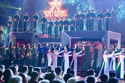 Cầu truyền hình 'Đi tìm đồng đội - Sao sáng dẫn đường'