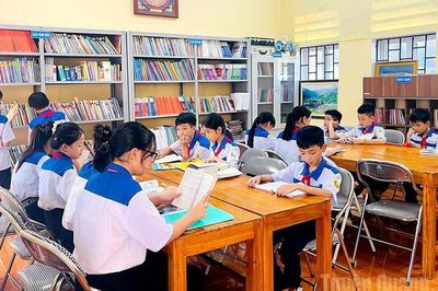 Khẩn trương sắp xếp trường lớp, giảm biên chế quản lý, tăng biên chế trực tiếp giảng dạy