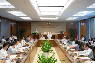 Dự thảo Luật Kinh doanh bất động sản (sửa đổi): Phân cấp mạnh mẽ, cắt giảm sâu điều kiện kinh doanh