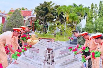 Công an tỉnh Cà Mau: Tiếp nối truyền thống uống nước nhớ nguồn, đền ơn đáp nghĩa
