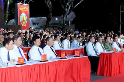 [Ảnh] Tổng Bí thư, Chủ tịch nước Tô Lâm và Thủ tướng Lê Minh Hưng dự Chương trình cầu truyền hình 'Sao sáng dẫn đường' tại điểm cầu Hà Nội