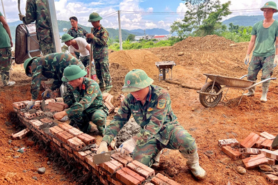 'Lính thợ' ở Mường Than