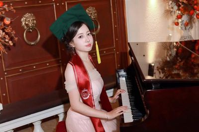 Nữ thủ khoa chọn học song ngành: 'Ngoại ngữ không phải thế mạnh thì cũng không thể trở thành điểm yếu'