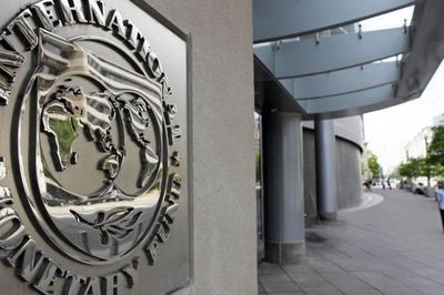 IMF hạ dự báo tăng trưởng toàn cầu 2026 xuống 3%