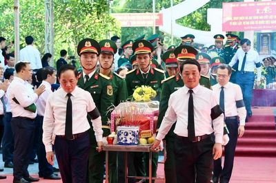 Truy điệu, an táng 34 hài cốt liệt sĩ tại Nghĩa trang Liệt sĩ Quốc gia Vị Xuyên