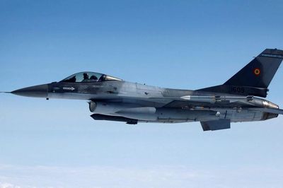 Romania điều tiêm kích F-16 bắn hạ máy bay không người lái Nga