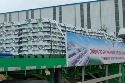 Tin tức kinh tế ngày 26/7: Lần đầu tiên Việt Nam sản xuất được sản phẩm nhôm thỏi