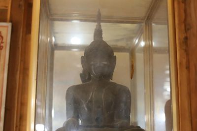 Pho tượng nhiều lần bị trộm, dân bản vẫn từ chối bán dù được trả tiền tỷ