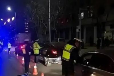 Tài xế mua quan tài, dàn cảnh chết giả để trốn phạt lái xe khi uống rượu