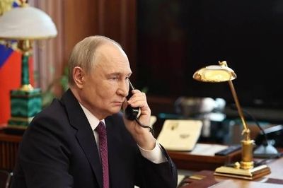 Điện Kremlin tiết lộ về thói quen dùng điện thoại của Tổng thống Nga Putin