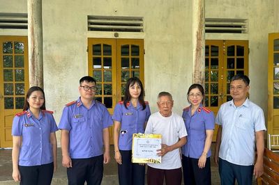 Chuỗi hoạt động giáo dục đạo lý 'Uống nước nhớ nguồn' và truyền thống vẻ vang của ngành KSND