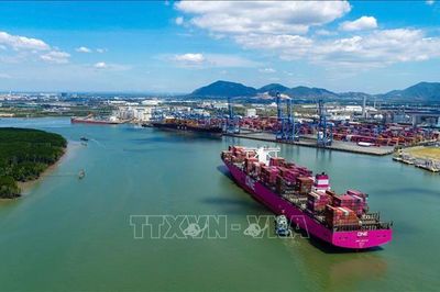 Những bước chuyển cho giai đoạn phát triển mới - Phá ranh giới để khơi thông nguồn lực