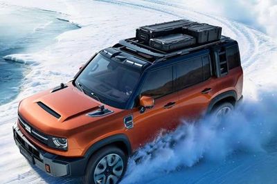 SUV địa hình dài hơn 5 mét, công suất 1.113 mã lực, giá chưa tới 800 triệu đồng