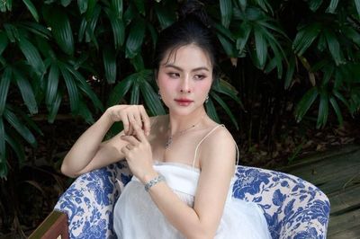 Vân Trang hội ngộ 2 người đặc biệt lúc 5 giờ sáng, khoảnh khắc thân thiết gây chú ý