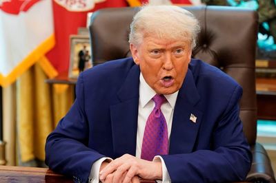 Ông Donald Trump tạm hoãn không kích, Iran tuyên bố cuộc tấn công sẽ thất bại