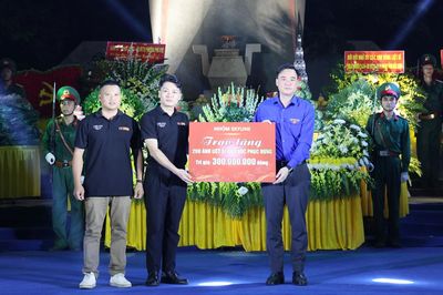 Tuổi trẻ Bắc Ninh thắp nến tri ân các Anh hùng liệt sĩ
