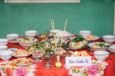 Bàn cơm chiến sĩ