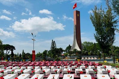 Anh đã trở về với người thân sau hơn nửa thế kỷ