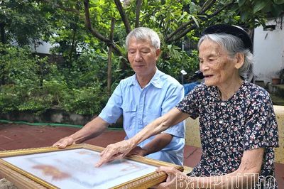 Giữ trọn lời thề 'Em đợi anh về'