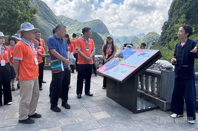 Đoàn chuyên gia UNESCO khảo sát thực địa tại xã Đồng Văn và Mèo Vạc