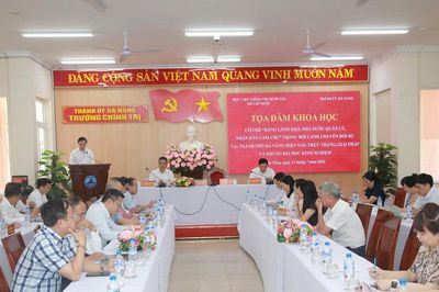 Đổi mới quản trị quốc gia: Người dân là trung tâm của chuyển đổi số