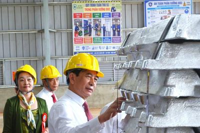 Công bố nhôm thỏi đầu tiên do Việt Nam sản xuất