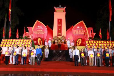Hà Nội viết tiếp khúc tráng ca bằng lòng biết ơn