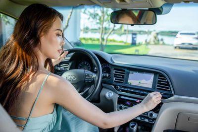 Trời nắng 40 độ, đừng chỉ bật điều hòa: 5 tính năng trên xe ô tô này sẽ giúp mát và khỏe hơn