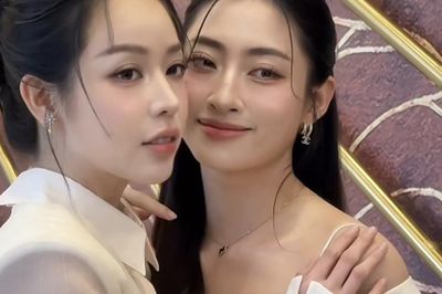 Thanh Thủy 'đọ sắc' với nàng hậu sở hữu đôi chân dài 1m22
