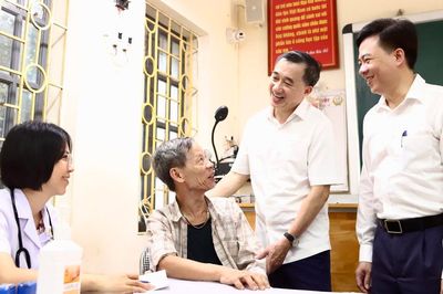 Thứ trưởng Trần Văn Thuấn: Chăm sóc sức khỏe người có công là cách tri ân thiết thực nhất