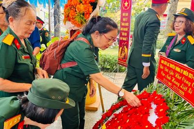 Dâng hương tri ân hơn 9.000 liệt sĩ hy sinh trên chiến trường miền Đông Nam Bộ