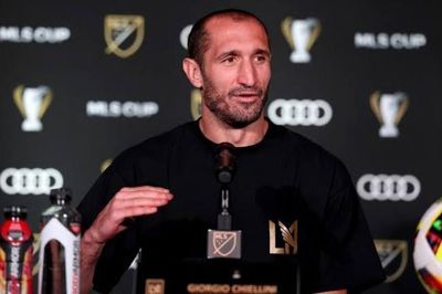 Lộ diện ứng viên thay Pirlo và Maldini