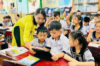 Bảo vệ nền tảng tư tưởng của Đảng từ góc nhìn văn hóa:Bài 7 - Không ai sinh ra đã có 'miễn dịch' trước thông tin độc hại