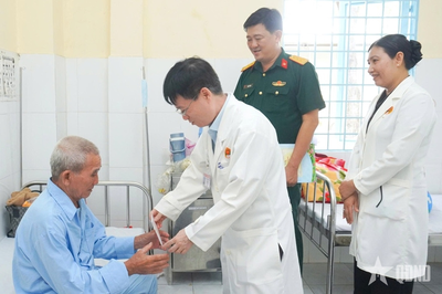 Bệnh viện Quân y 120 (Quân khu 9): Tri ân người có công