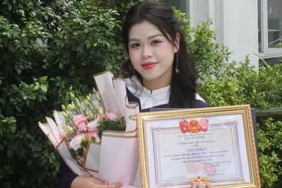 Thủ khoa Học viện Ngoại giao: 'Danh hiệu chỉ là một dấu mốc đẹp, điều quan trọng là mình sẽ sống thế nào sau hôm nay'