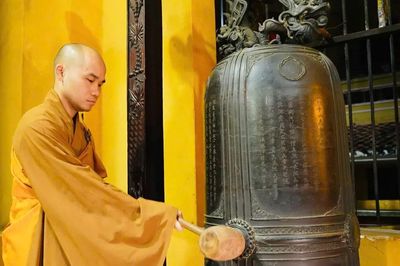 Chùa, cơ sở tự viện đồng loạt cử chuông tưởng niệm các Anh hùng liệt sĩ