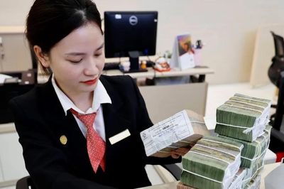 Tiền gửi của người dân tại ngân hàng vượt 10,8 triệu tỷ đồng