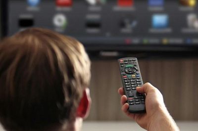 Cảnh báo: Xem TV nhiều gây teo não
