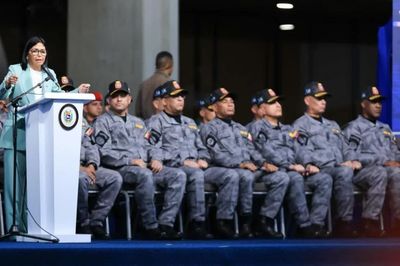 Venezuela cải tổ bộ máy chỉ huy quân đội, giữ nguyên Bộ trưởng Quốc phòng