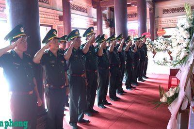 Nghĩa tình người lính Biên phòng trong tháng Bảy tri ân
