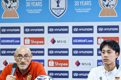 Thừa nhận thua kém, HLV Lào vẫn quyết gây sốc trước Malaysia